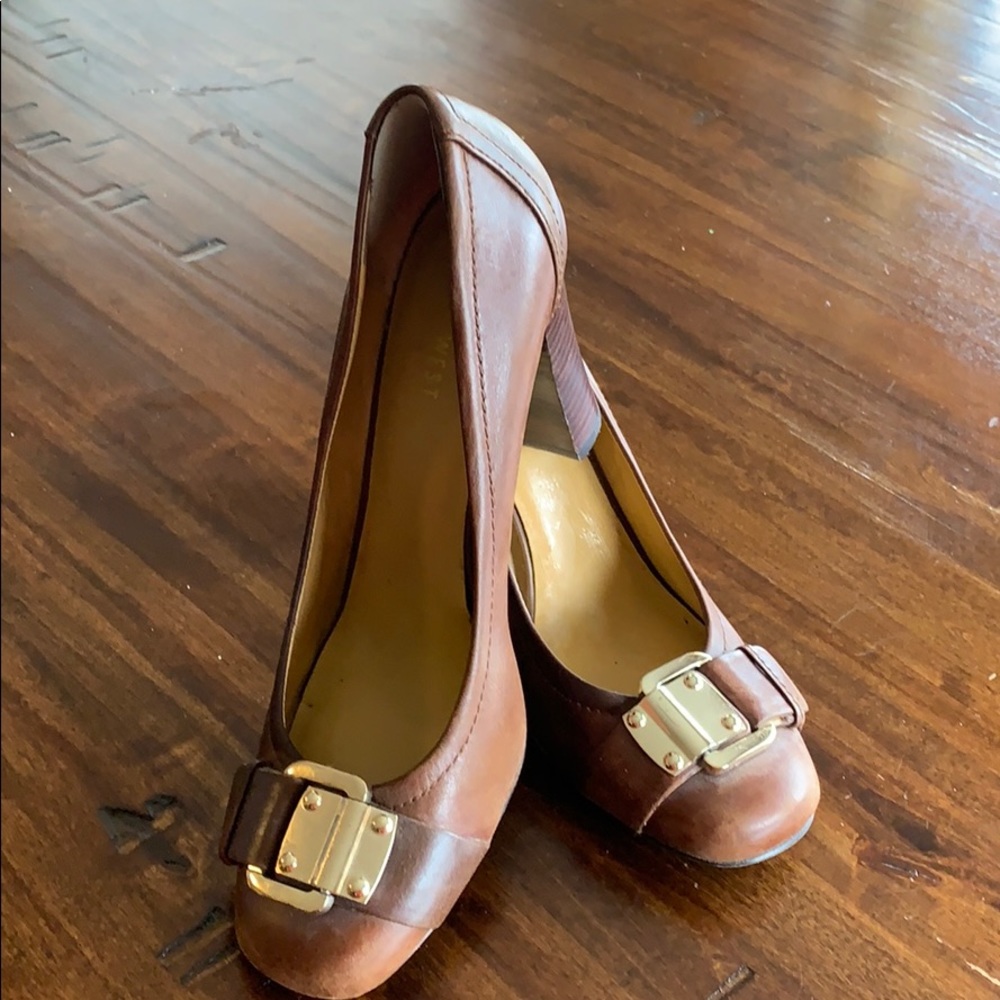 Nine West 3 1/2 inch all leather buckle heels